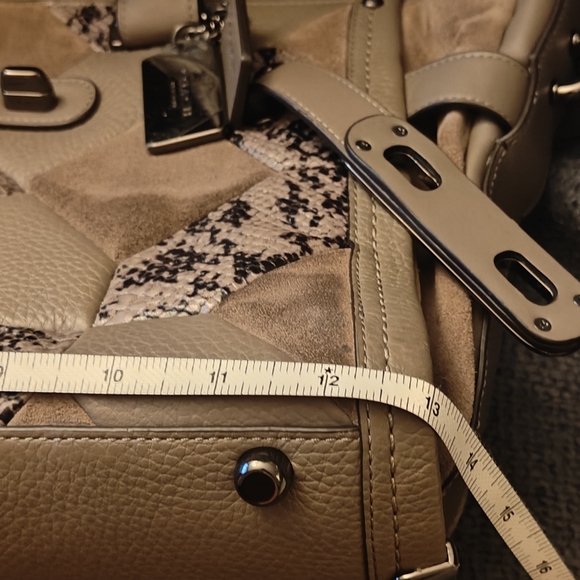 Coach Patchwork Swagger Retired - Picture 11 of 13